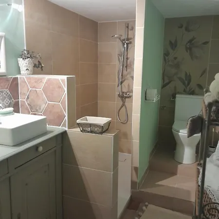 D'hote Amitie Et Jardin Bed & Breakfast