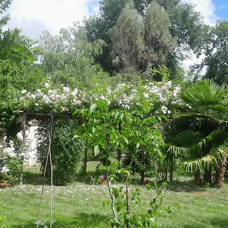 D'hote Amitie Et Jardin Nocleg ze śniadaniem